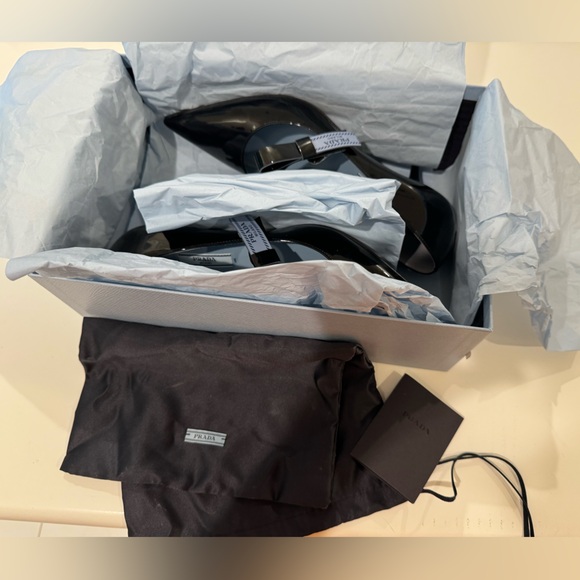 Prada Calatrava Donna Slingback - Picture 14 of 16